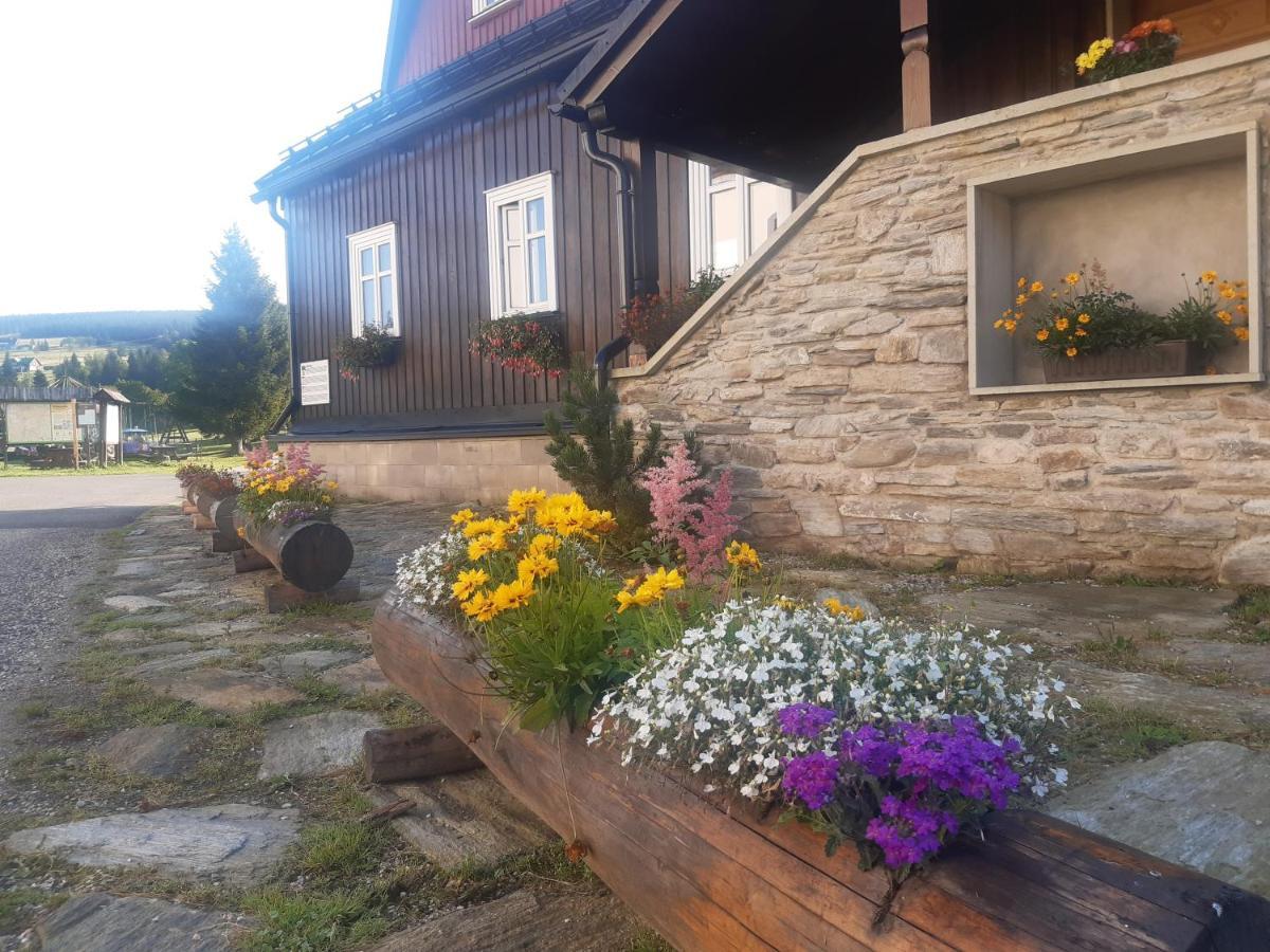 Hotel Stara Skola Dolní Malá Úpa Exterior foto